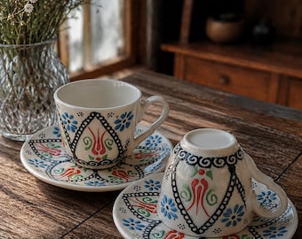 Handgemaltes türkisches Kaffeetassen-Set, traditionelle türkische Espressotassen aus Keramik