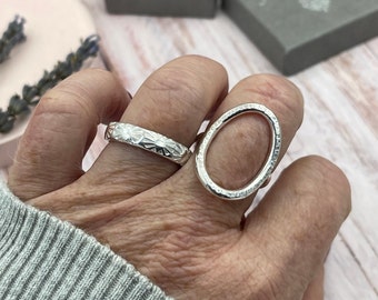 Statement Ring, Oval Ring, Statement Ring, Sterling Ring, O Ring, Karma Ring, texturierter Ring, Großer Oval Ring