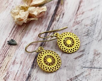 Gold Vermeil Ohrringe, Mandala Ohrringe, Brautjungfer Ohrringe, Hochzeit Ohrringe, Klassische Ohrringe