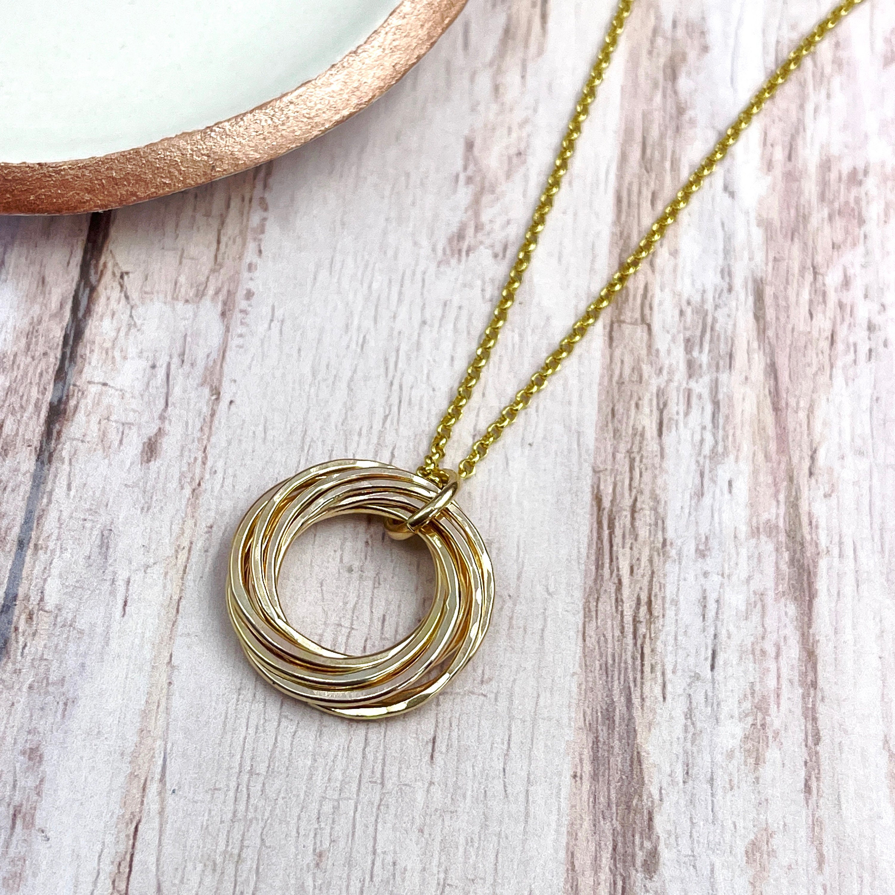 7 Rings Gold Necklace Interlocking 