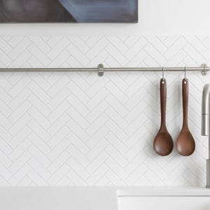 Minimalist Herringbone Wallpaper: Scandinavian Peel & Stick, Subtle Zigzag