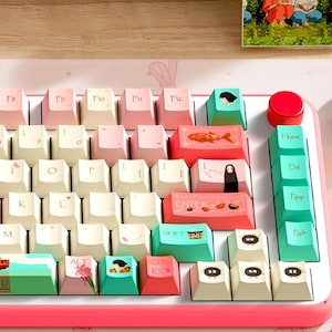 Juego de 158 teclas de anime Ghibli: teclas PBT artesanales japonesas hechas a mano para teclados mecánicos Cherry MX. Teclas kawaii adorables.