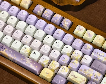 Set di tasti Kawaii con motivi floreali viola – Tasti personalizzati in PBT con motivi floreali giapponesi Sakura per tastiera meccanica Cherry MX