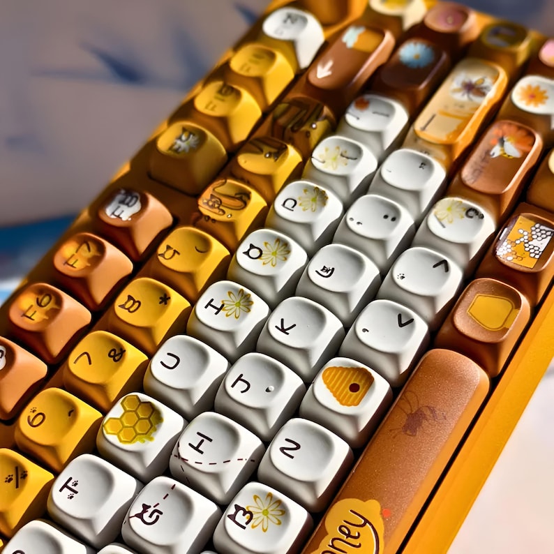 Cute Honey Bee Keycaps Set – Kawaii Custom Artisan PBT Keycaps for ...