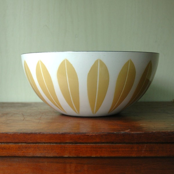 Cathrineholm Lotus Bowl - Huge White and Mustard Enamel Bowl