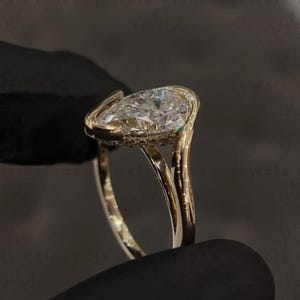 Anillo de compromiso de diamantes en forma de pera de 3 quilates, oro de 14 k, engaste único de onda con derivación, anillo nupcial moderno de oro macizo, regalo de propuesta de lujo art déco.