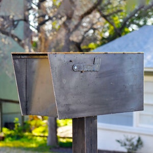 Dexter Modern Mailbox Curbside Post Mount Mailbox, Mid Century Modern Outdoor Decor, Metal Mailbox with Post Option image 1