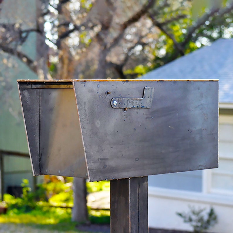 Dexter Modern Mailbox Curbside Post Mount Mailbox, Mid Century Modern Outdoor Decor, Metal Mailbox with Post Option image 1