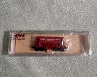 Atlas 32081 ore car with load