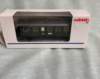 Marklin HO 4301 German passenger car