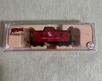 Atlas # 39801 Chesapeake and Ohio caboose