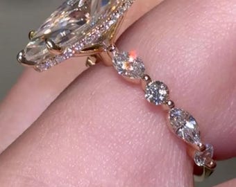 Anello di fidanzamento con moissanite taglio marquise da 4 carati con pietre laterali marquise e rotonde, anello con alone nascosto in oro massiccio 14 carati, anelli a fascia con bolle e marquise.