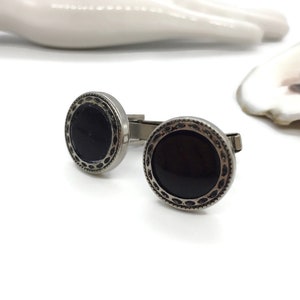 Vintage Cufflinks Black Enamel Front Face and Silver tone Base Metal 19 mm round Textured Frame Secure Fastener Bullet Back