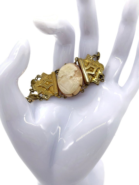 3-Cameo Shell Link Bracelet Victorian Style Cameo 