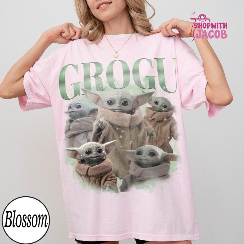 chemise vintage Disneyland StarWars Grogu, t-shirt Disneyland Baby Yoda, t-shirt graphique science-fiction rétro, chemise cadeau Mandalorian, t-shirt fan mignon image 3