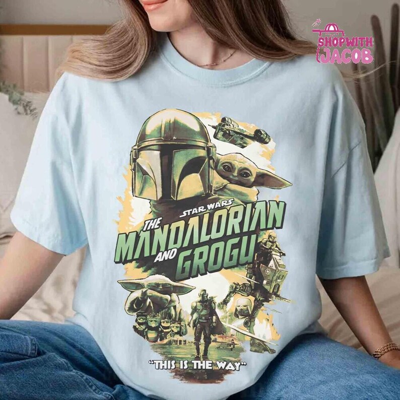Camiseta vintage de Star Wars con el Mandaloriano y Grogu, camiseta de Grogu el cazarrecompensas, camiseta de Star Wars estilo años 90, camiseta de regalo para fans de Star Wars. imagen 3