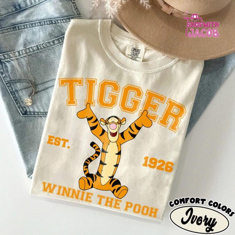 Retro Mickey and Friends Varsity Shirt, Disneyland Family Matching Tee, Vintage Disneyland Character Shirt, Disneyland Family Trip tee immagine 2