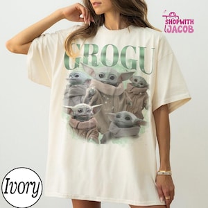 chemise vintage Disneyland StarWars Grogu, t-shirt Disneyland Baby Yoda, t-shirt graphique science-fiction rétro, chemise cadeau Mandalorian, t-shirt fan mignon image 1