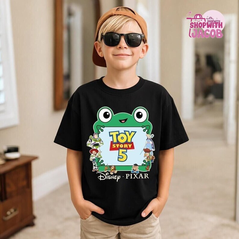 Comfort Colors Toy Story 5 Shirt, Disneyland Pixar 2026 Trip Tee, You've Got A Friend In Me Tees, Woody Buzz Lightyear Lilypad Sweatshirt 画像 3