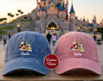 Gorras personalizadas para el viaje familiar a Disney 2026, gorra de béisbol personalizada de Mickey y sus amigos para las vacaciones, gorra a juego para Disneyland 2026, regalo con nombre personalizado