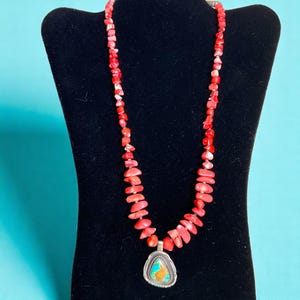 Navajo Crafted Necklace Spiny Oyster Turquoise Pendant ~ Sterling Silver Setting & Clasp ~ Graduated Size  Stones ~ Native Jewelry #6379
