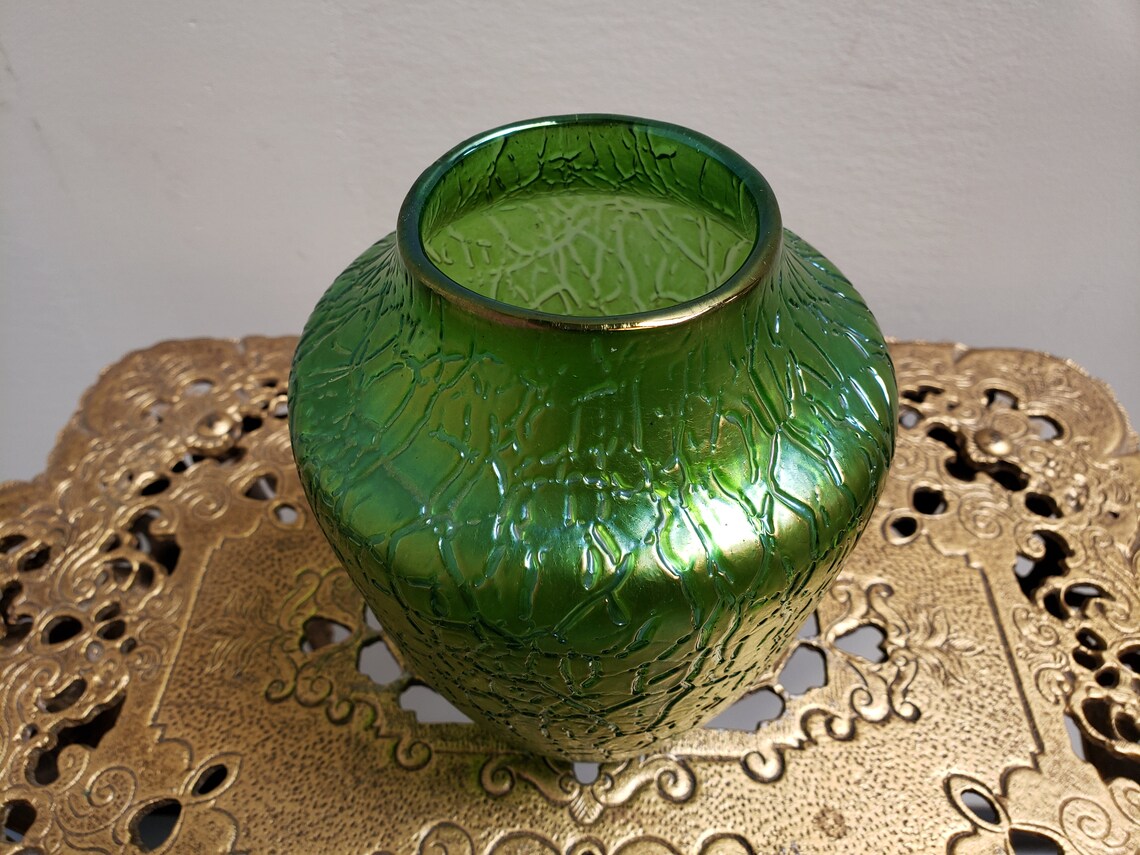 Kralik Loetz Green Glass Vase / Iridescent Bohemian Art Glass Etsy