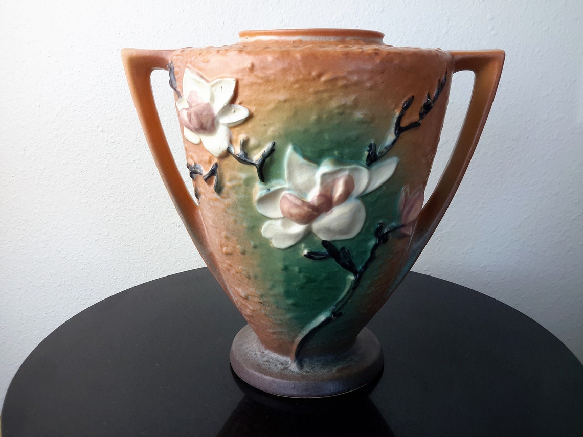 ROSEVILLE Pottery Magnolia Pattern Handled Vase 1940's Etsy