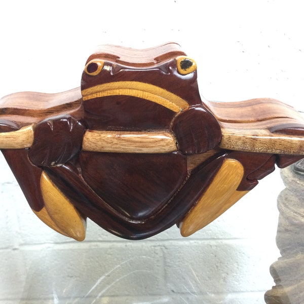 Wood Tree Frog Pet Puzzle Box ~ Wooden Secret Stash & Keepsake Box ~ Design Daniel P Terrico ~ Hand Rubbed Finish ~ VintageSouthwest DMT