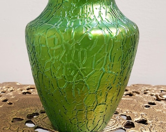 Kralik Loetz Green Iridescent Art Glass Vase, Bohemian Brain Maze Design