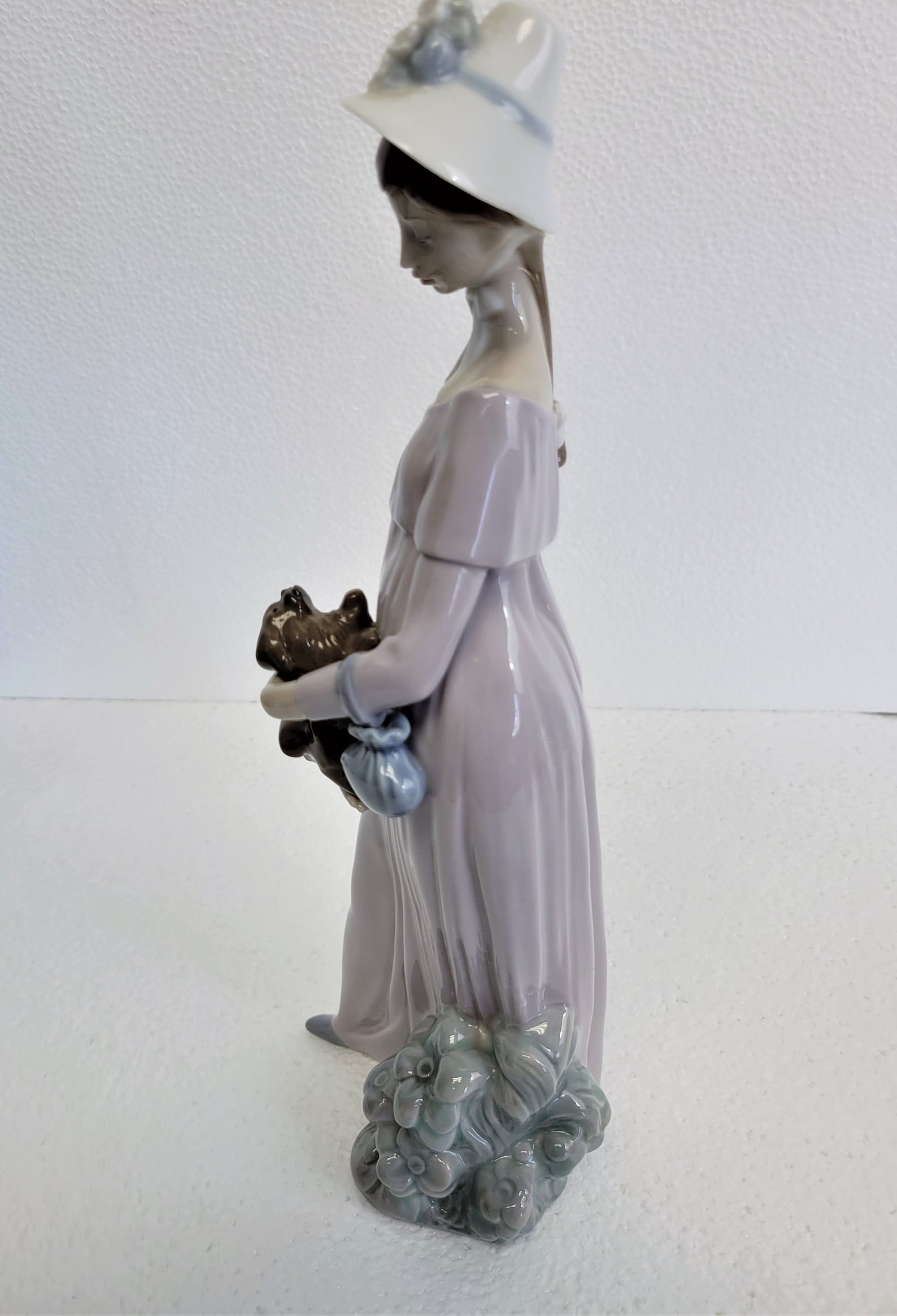 Lladro Figurine My Little Pet / Girl Holding Dog 4994 / Made Etsy