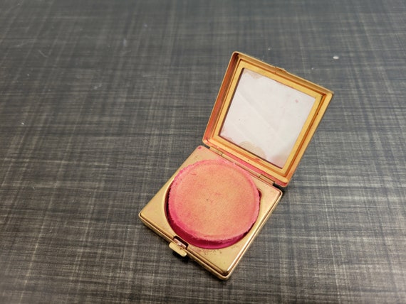 Alexandra de Markoff Blush Compact / Makeup Artis… - image 4