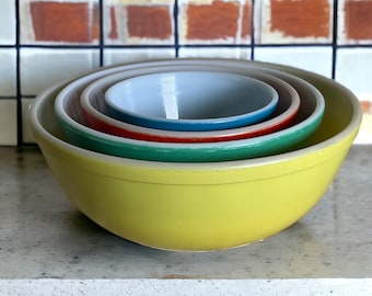 Pyrex Mixing Bowls Set of 4 ~ Vintage Pyrex Primary Colors Red Green Yellow Blue Bowls ~ Mid Century Retro Kitchen ~ VintageSouthwest
