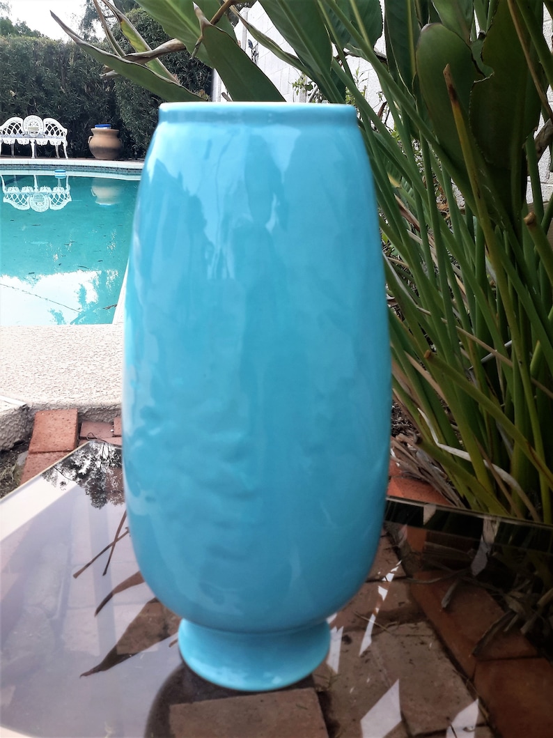 Rookwood Pottery Daffodil Vase Minimalist Shape 6870 Dated 1946 Floral Design Peking Blue Crystalline Color FREE SHIPPING