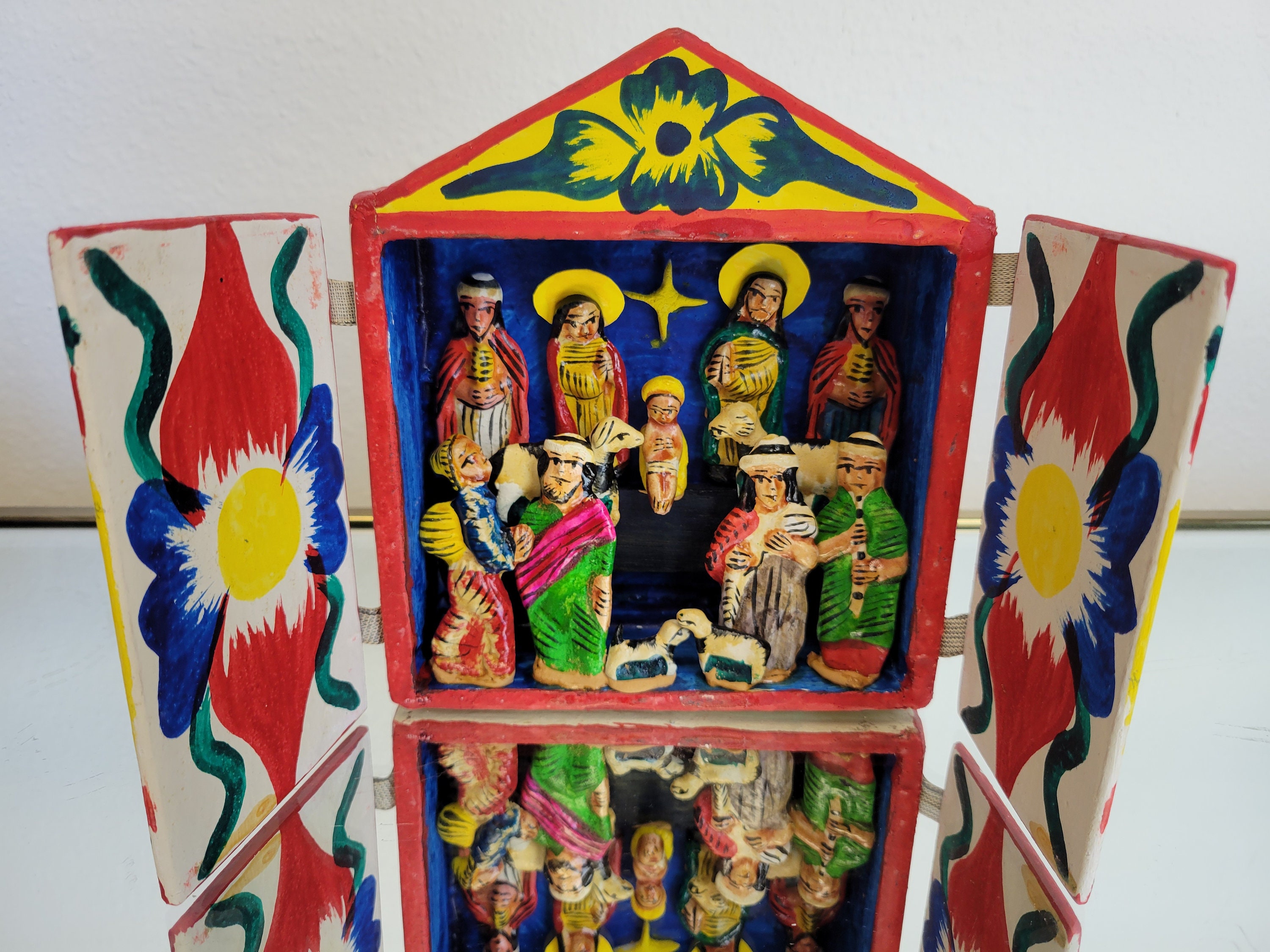 Peruvian Folk Art Wood Retablo / Birth of Christ / Nativity Scene / Hand Painted Wooden Art / Christmas Decor / VintageSouthwest