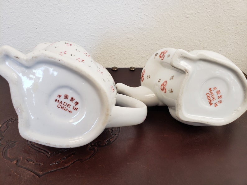 Chinese Porcelain Lucky Cat Teapots Pair Of Lucky Cat Teapots Party Decor Feline Lovers Gifts Cat /& Kitten Teapots Vintagesouthwest