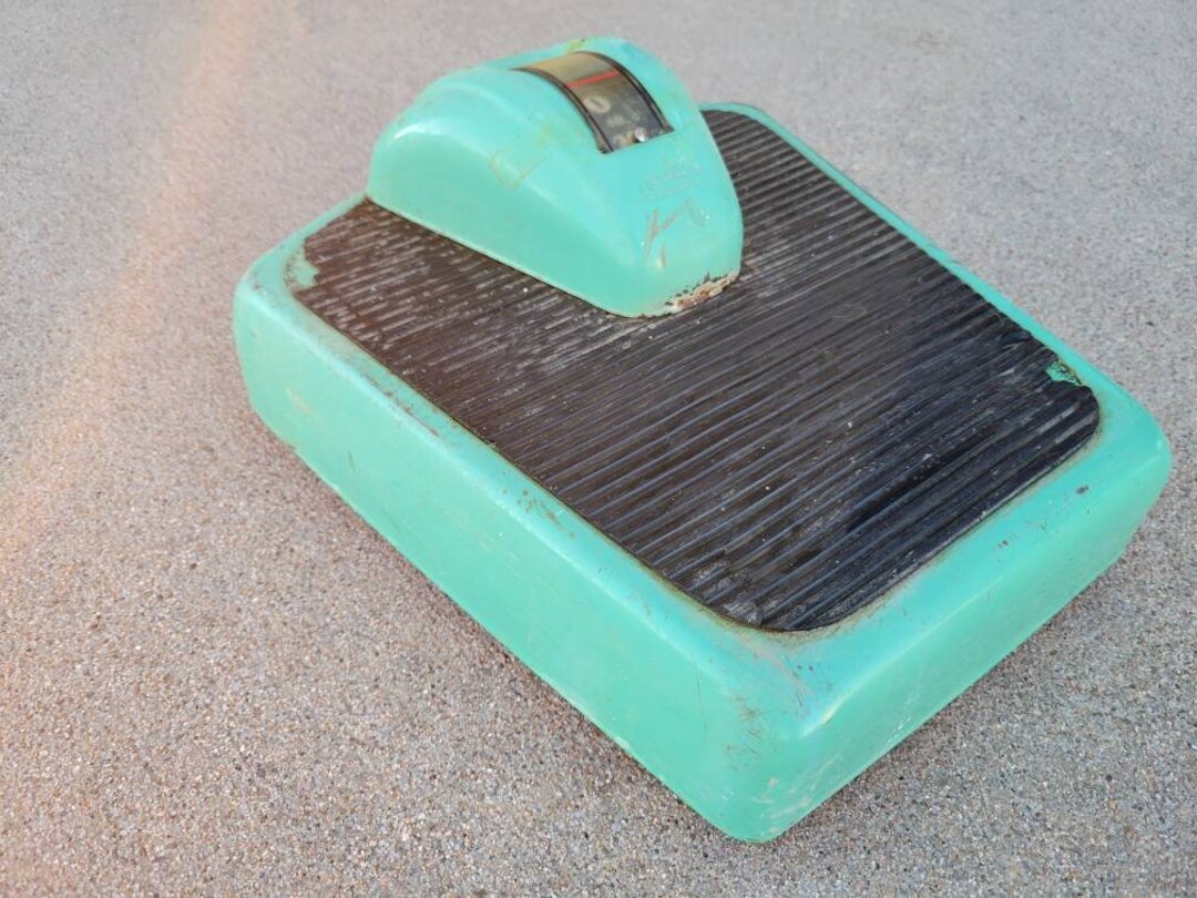1940s Counselor Bathroom Scale / Art Deco Design / Turquoise Green Bath