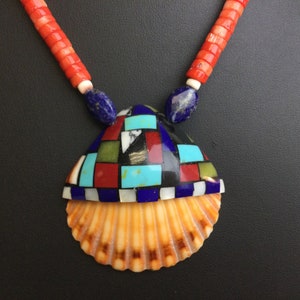 Santo Domingo Multi Gemstone Shell Pendant Necklace ~ Handcrafted Santo Domingo Jewelry ~ Heishe Gemstone Necklace ~ Vintagesouthwest