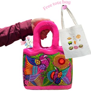 The Florero Clay Handbag - Mexican Barro Artisanal Creation 8x8 Inches with 3.9-inch Handle
