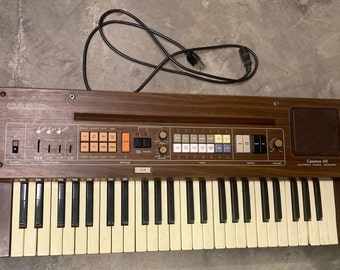 CASIO Casiotone 401 keyboard piano music keys made JAPAN vintage