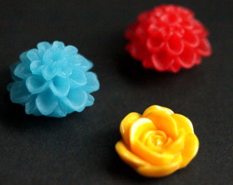 Flower Magnets. Set of Three Fridge Magnets in Yellow, Red and Bright Blue. Floral Magnets. Refrigerator Magnets. Office Magnets. Home Decor