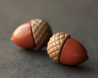 Acorn Earrings. Acorn Jewelry. Bronze Stud Earrings. Autumn Earrings. Brown Earrings. Post Earrings. Nature Earrings. Handmade Jewelry.