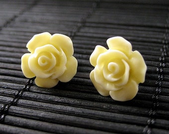 Light Yellow Flower Earrings. Gardenia Flower Earrings with Bronze Stud Earrings.. Handmade Jewelry.