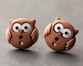 Owl Earrings. Auburn and Pinkish Brown Owl Button Earrings. Owl Jewelry. Stud Earrings. Bird Earrings. Owl Post Earrings. Handmade Jewelry.