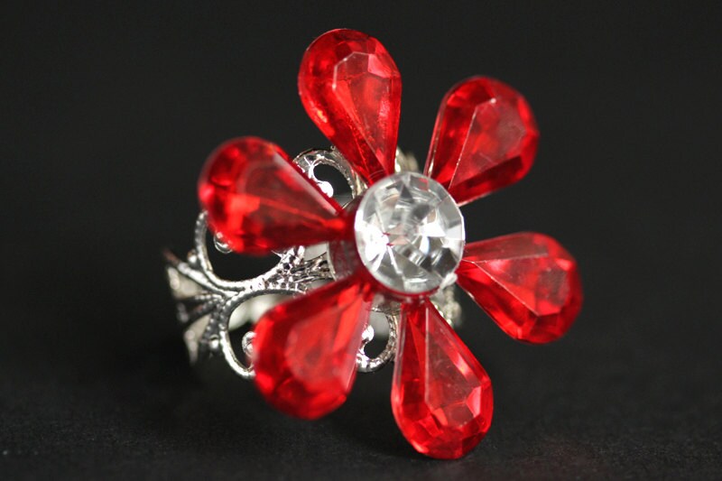 Red Flower Ring. Christmas Flower Ring. Holiday Ring. Red 