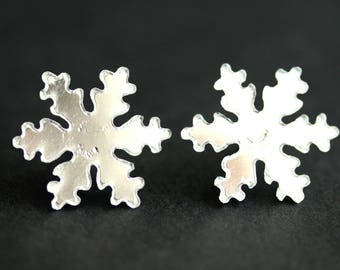 Reflective Snowflake Earrings. Winter Earrings. Mirror Snow Flake Earrings. Silver Stud Earrings. Snow Earrings. Winter Jewelry.