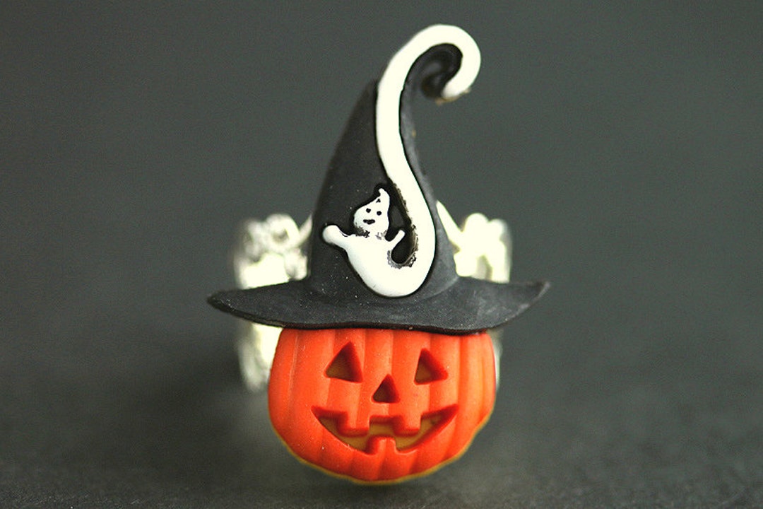 Witch Hat Pumpkin Ring. Halloween Ring. Jack O'lantern Ring. Orange