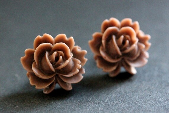 Dark Brown Lotus Flower Earrings. Chocolate Brown Lotus Earrings. Bronze Post Earrings. Brown Earrings. Stud Earrings. Handmade Jewelry.
