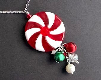 Christmas Peppermint Necklace. Holiday Necklace. Christmas Candy Necklace. Fun Christmas Necklace. Holiday Jewelry. Handmade Jewelry.