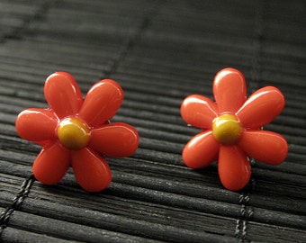 Flower Earrings. Red Flower Earrings. Daisy Flower Earrings. Silver Post Earrings. Stud Earrings. Flower Jewelry. Handmade Jewelry.