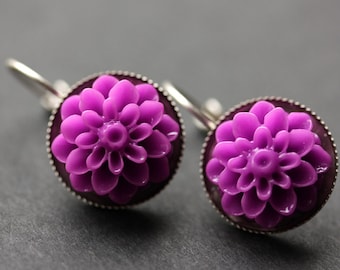 Dark Lilac Dahlia Flower Earrings. French Hook Earrings. Lilac Purple Flower Earrings. Lever Back Earrings. Handmade Jewelry.